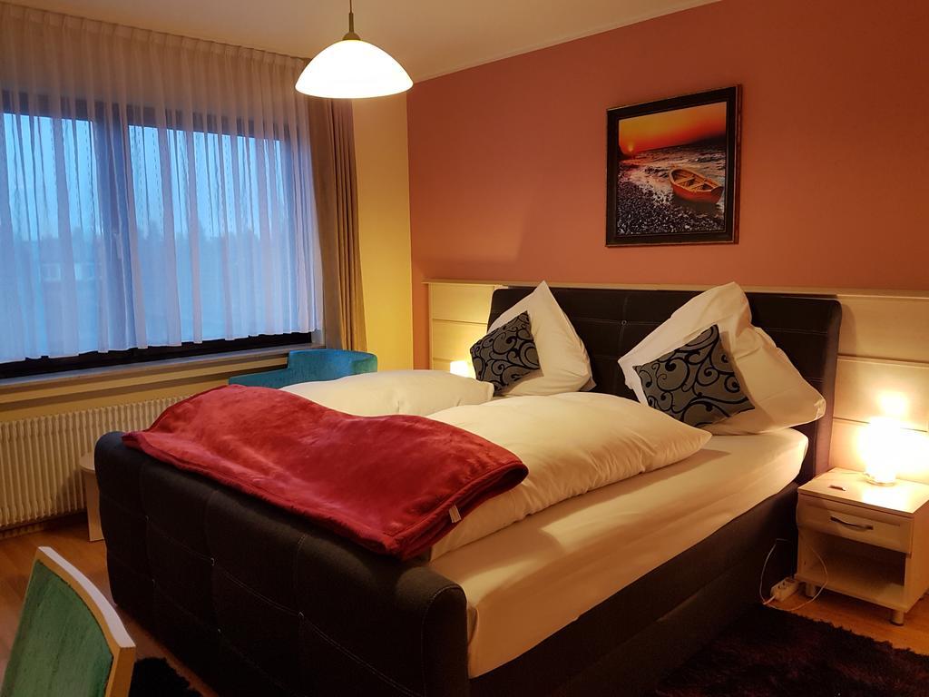 Legend Hotel 비비스하인 외부 사진